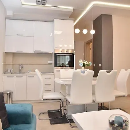 Apartmani Sofrenic-Hotel Adonis Ζλάτιμπορ Εξωτερικό φωτογραφία