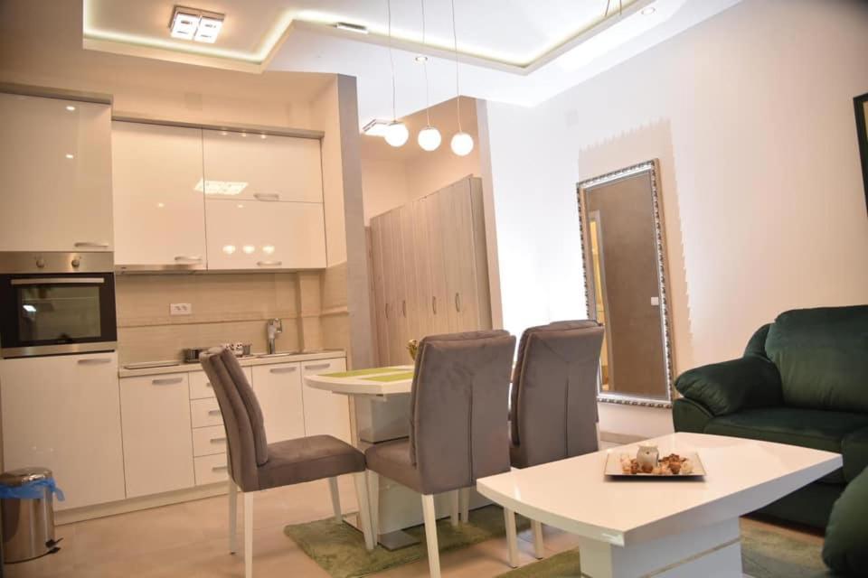Sofrenic-hotel Adonis * Zlatibor