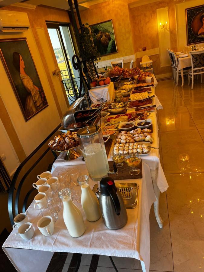 Sofrenic-hotel Adonis Daire