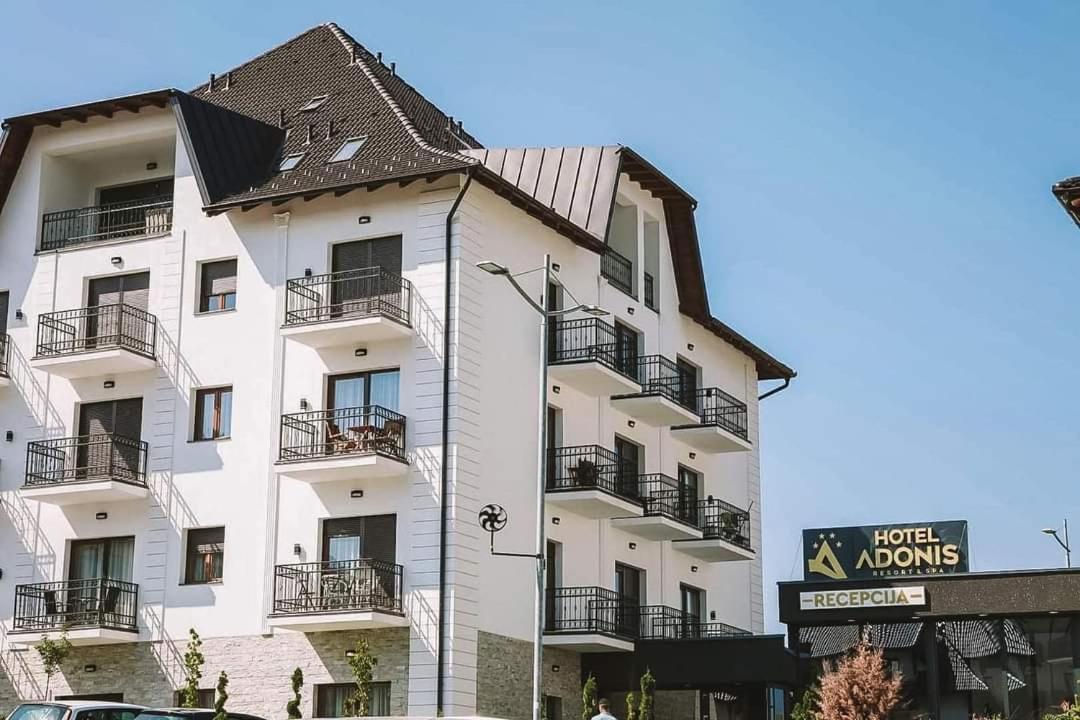 Sofrenic-hotel Adonis Daire *